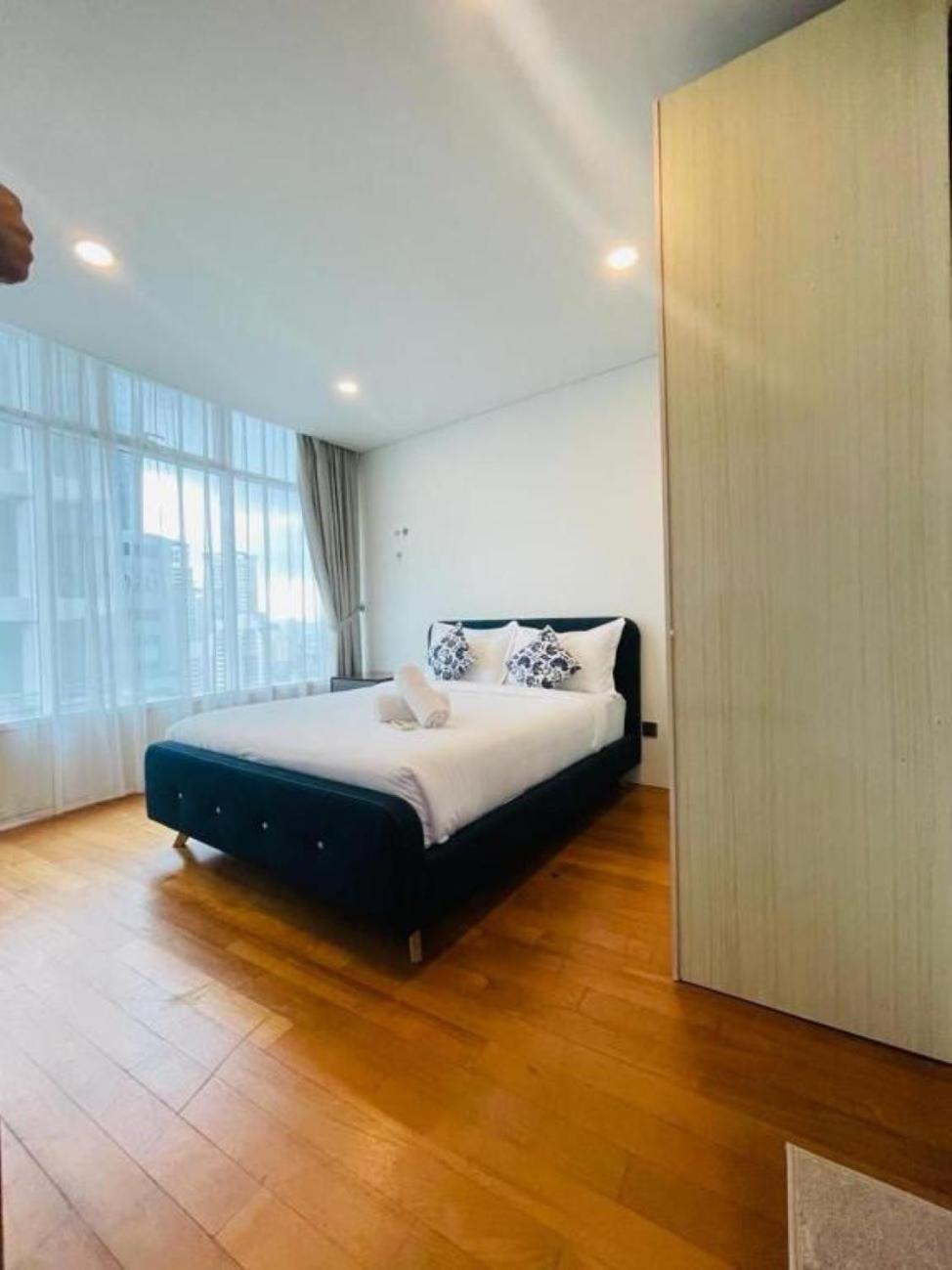 Mercu Summer Suites Klcc By Tasrifa Kuala Lumpur Bagian luar foto